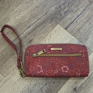 Travelon Burgundy Floral Wristlet Wallet